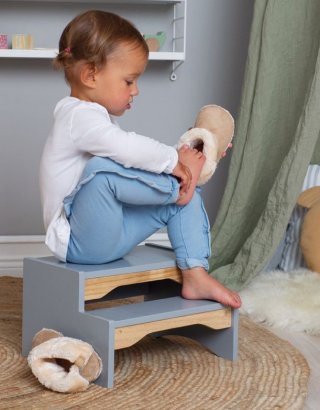 Gyerek lépcsős fellépő ülőke, fa JABA gyerekszoba bútor - szürke