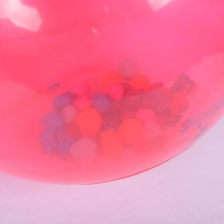 Hopp n'Glow™ világító ugrálólabda pillegolyókkal piros, B.Toys mozgásfejlesztő játék (2-5 év)