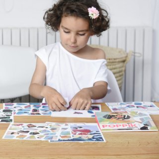 Kreatív poszter készítés 105 db puzzle matricával, Hercegnők (Poppik, 5-7 év)
