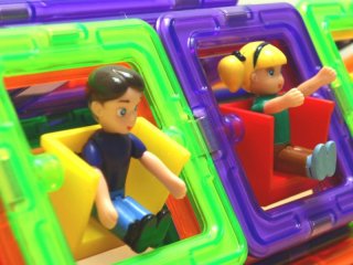 Magformers Forgó figura, Fiú (Kellék a Magformers építményekhez, autókhoz, vidámparki elemekhez, 3-12 év)