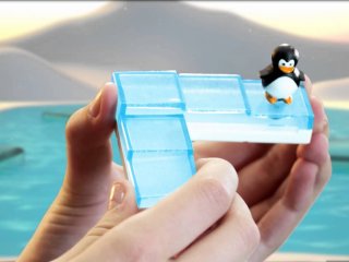 Pingvincsúszda (Smart Games, tetrisz jellegű logikai játék, 7-99 év)