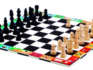 Sakk és Dáma (Djeco, 5225, kétféle kétszemélyes stratégiai játék, 5-99 év)